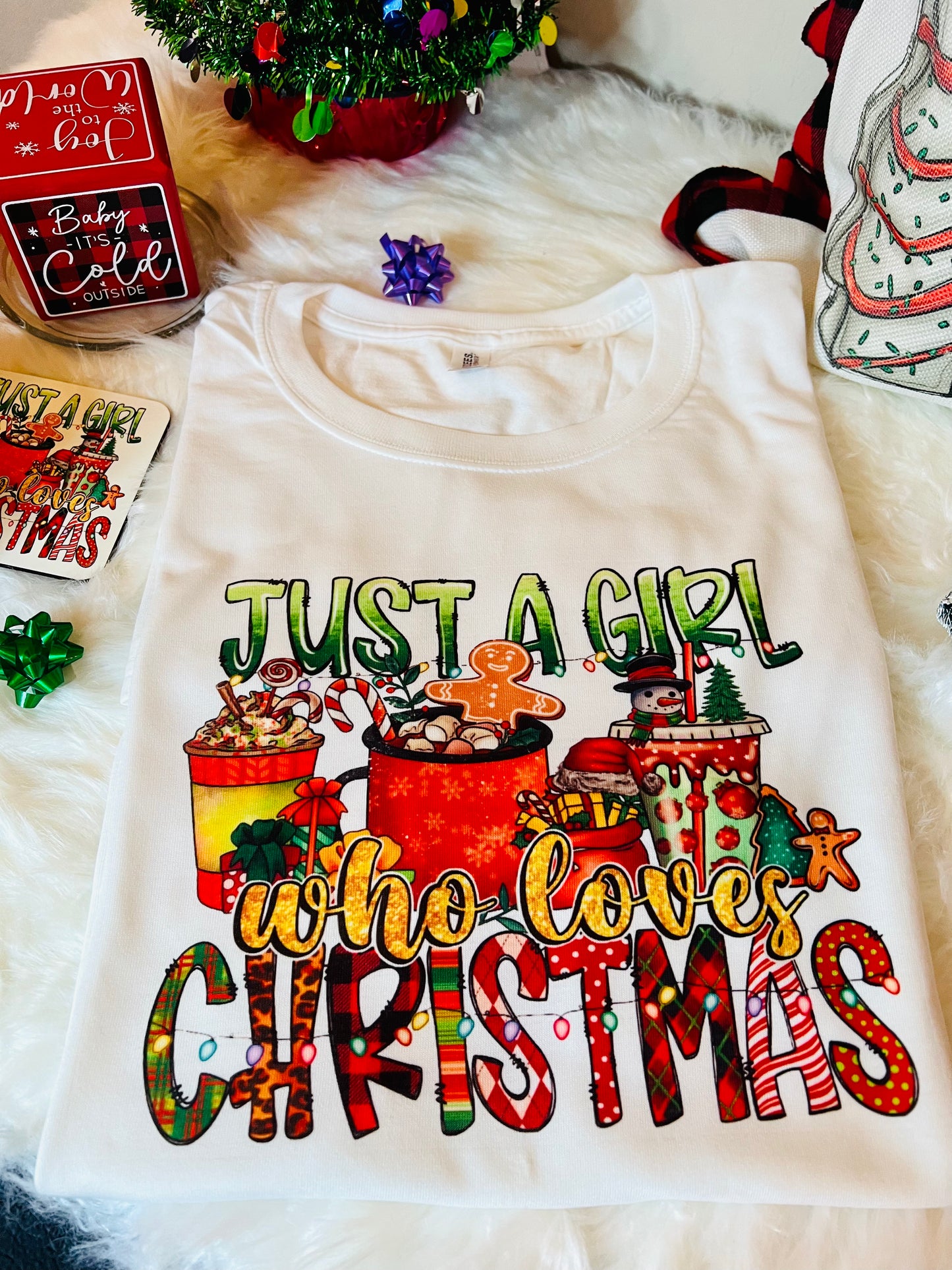 Just a girl who loves Christmas