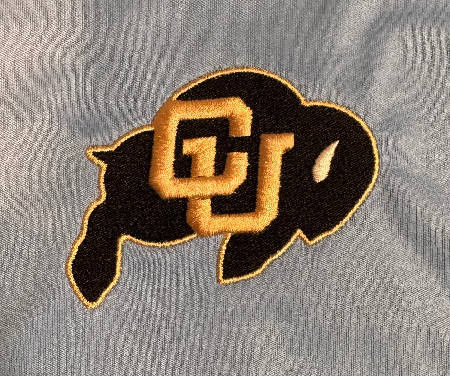 Custom embroidered tracksuit Logos